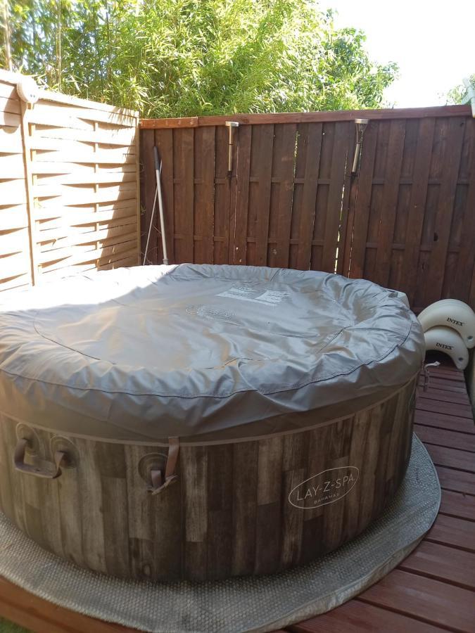 Loft Ambrussum, Jacuzzi, Jardin,Bbq Villa Lunel  Exteriör bild
